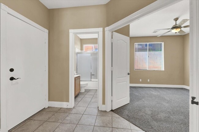 Building Photo - 10672 Blue Nile Ct