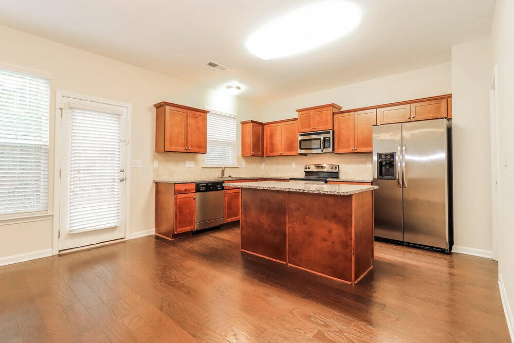 Building Photo - 386 Darbys Run Ct