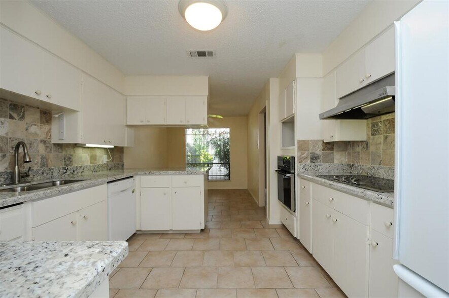 Building Photo - 4508 Medinah Pl