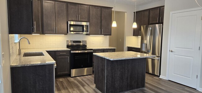 Building Photo - 3374 Buckeye Trl