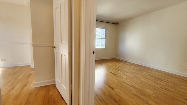 Building Photo - 5 Castlegate Ct