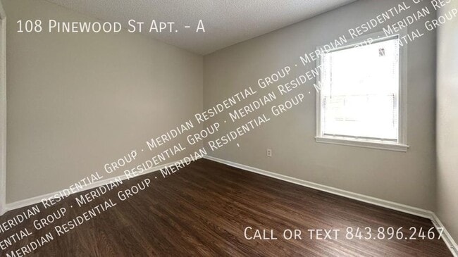 Building Photo - 108 Pinewood St