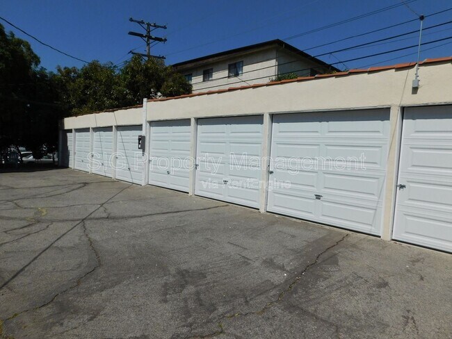 Building Photo - 1153 Western Ave
