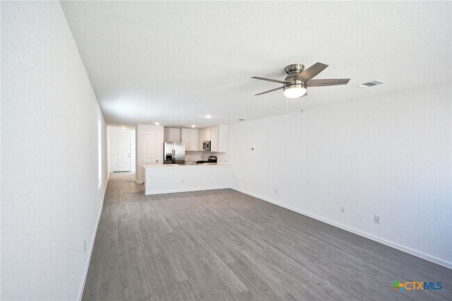 Building Photo - 1542 Tiptop Mdw
