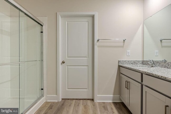 Building Photo - 115 Haida Ln