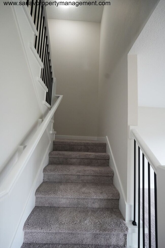 Building Photo - Your Dream Home Awaits You! A 4-Bed, 2.5 - Bath in Bondurant!