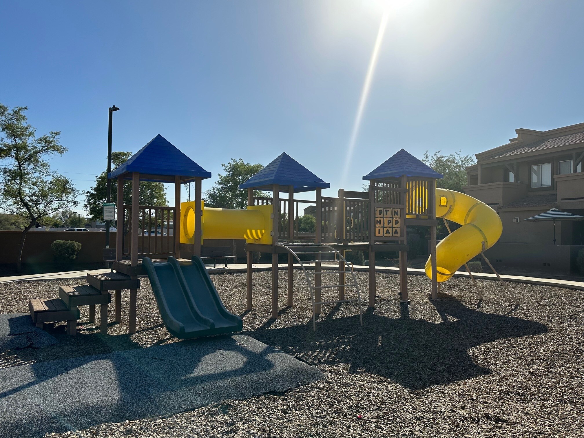 Town Square Courtyard 5136 W Glenn Dr Glendale AZ 85301 Apartment