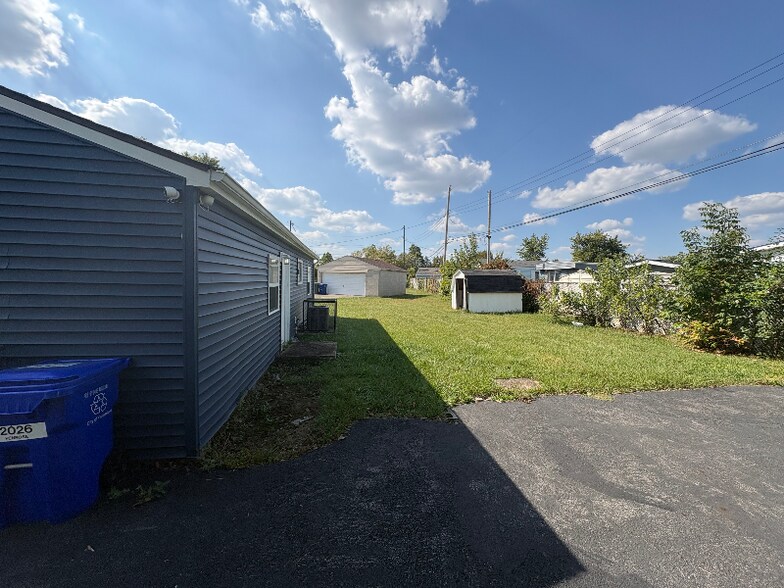 Building Photo - 2026 Penrose Dr