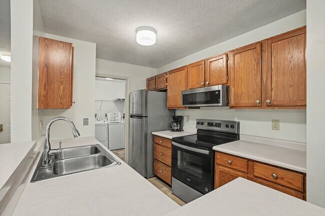 Building Photo - 38 Rio Grande Cir