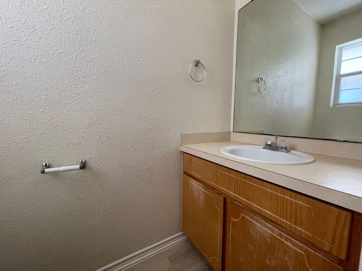 Building Photo - 4506 Sylvia Dr