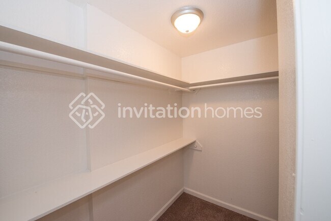Building Photo - 209 King Trail