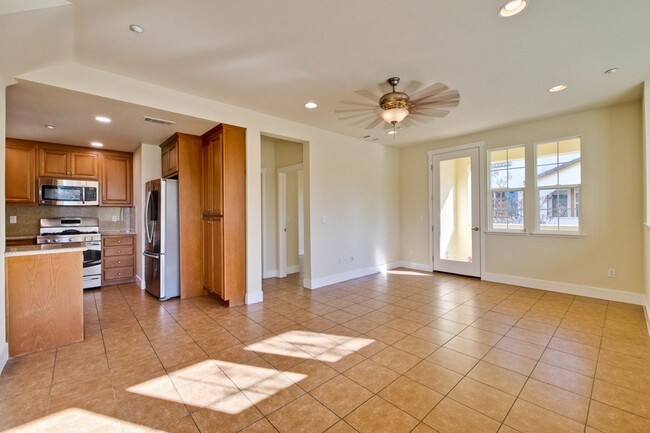 Building Photo - 3-Bed, 3-Bath Home in Sunnyvale near Seven...