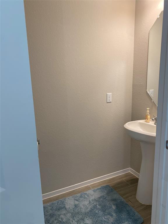 Building Photo - 211 Living Reef Dr