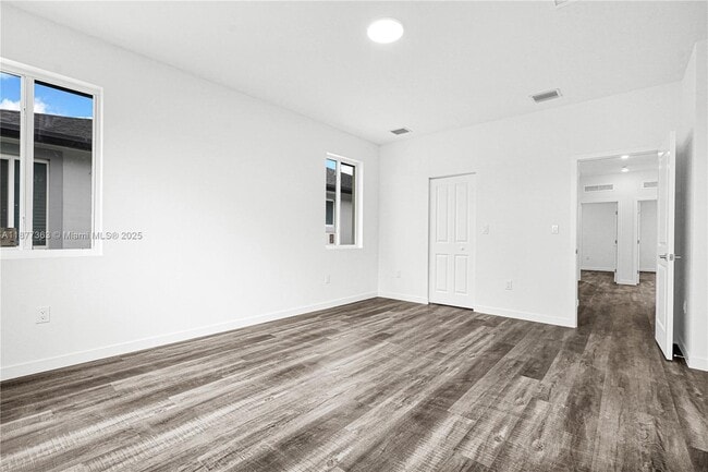 Building Photo - 22511 SW 125th Ave