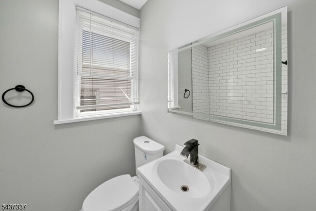 Building Photo - 86 Curie Ave