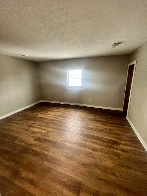 Building Photo - 106 S Henninger St