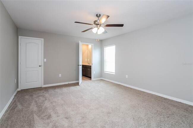 Building Photo - 379 Camellia Ct