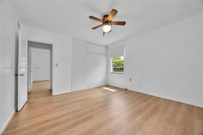Building Photo - 5971 SW 48th St