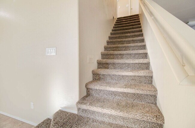 Building Photo - 17762 W Hearn Rd