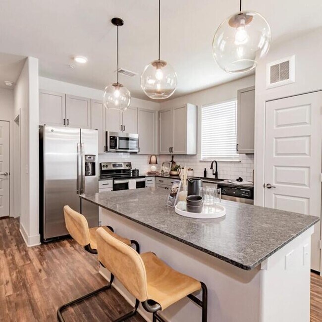 Building Photo - 5701 Bovine Dr
