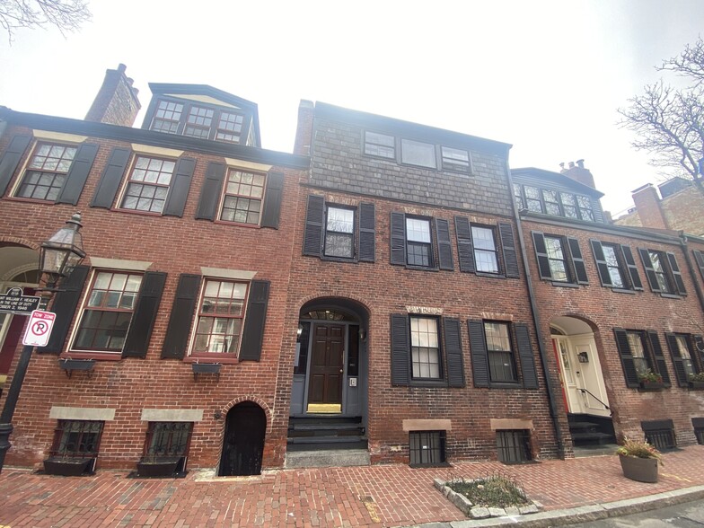 Building Photo - 26 Fayette St