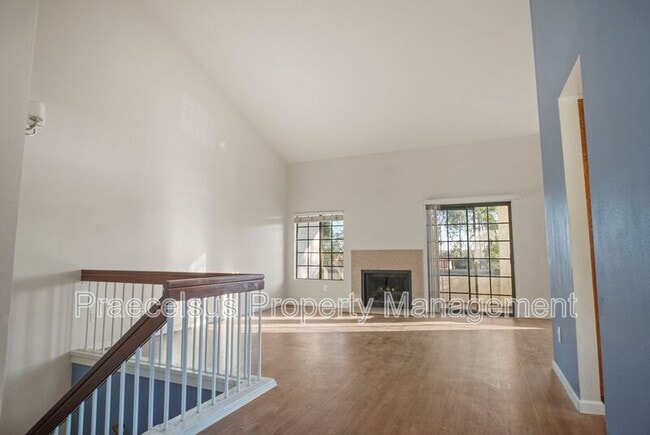 Building Photo - 1535 Apache Dr