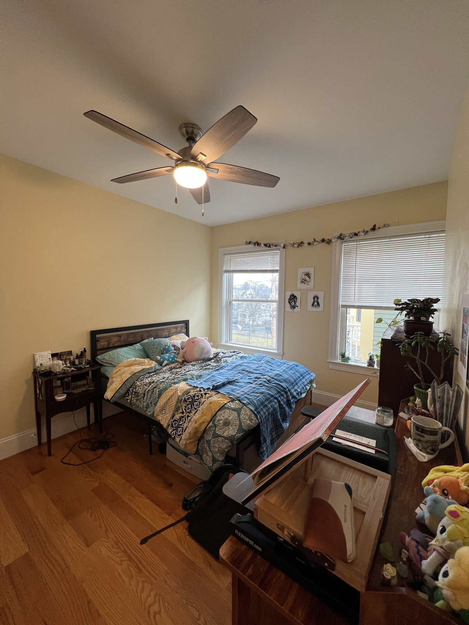 Building Photo - 118 Holland St