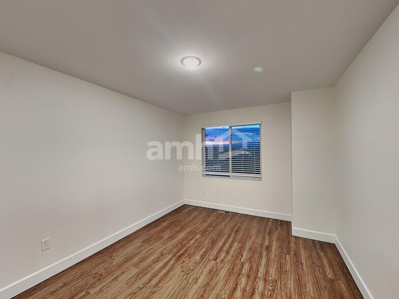 Building Photo - 4267 Crestone Peak St