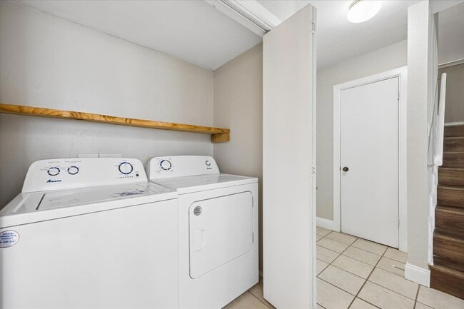 Building Photo - 8329 Fathom Cir