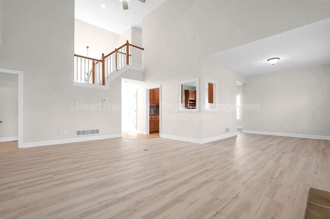 Building Photo - 9580 Mission Dr