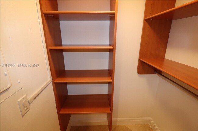 Building Photo - 201 Crandon Blvd