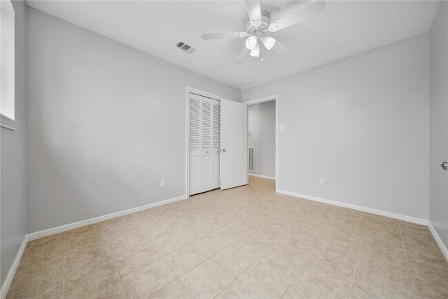 Building Photo - 1059 Richelieu Ln