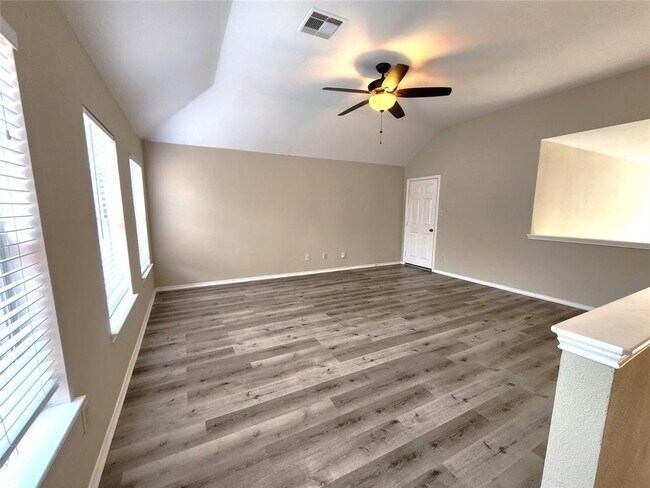 Building Photo - 13007 Balsam Lake Ct