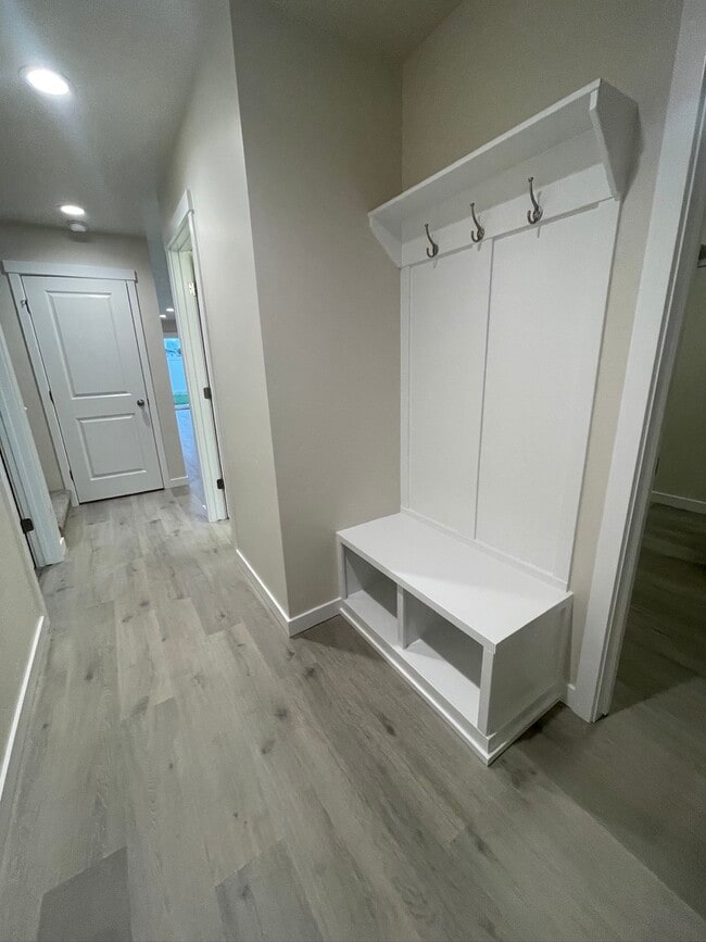 Building Photo - 1581 Witt St