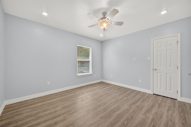 Building Photo - 6928 Apache St