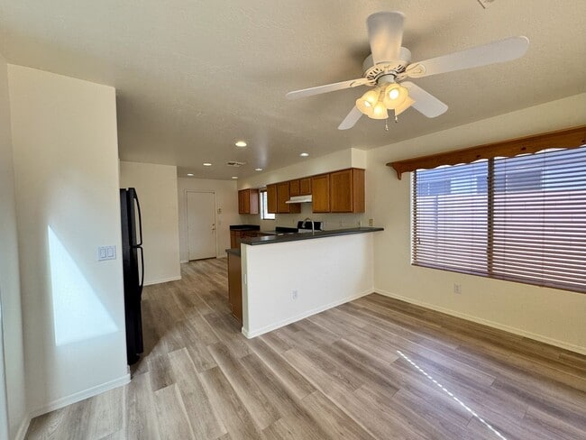 Building Photo - ASHLEY HEIGHTS 3 BEDROOM WITH HUGE BACKYARD