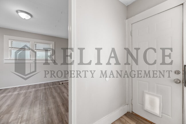 Building Photo - 119 Harrison St