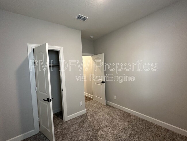 Building Photo - 808 Boyer Ct
