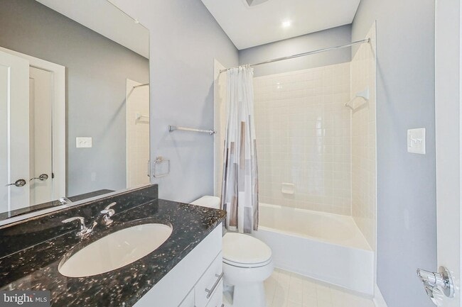 Building Photo - 1458 Piccard Dr