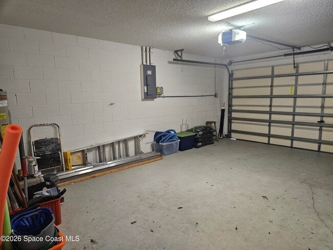 Building Photo - 4855 Balfern St
