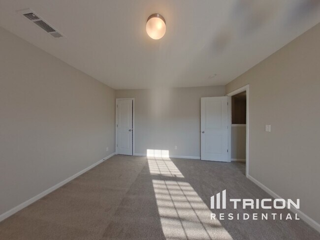 Building Photo - 103 Harvest Pointe Dr