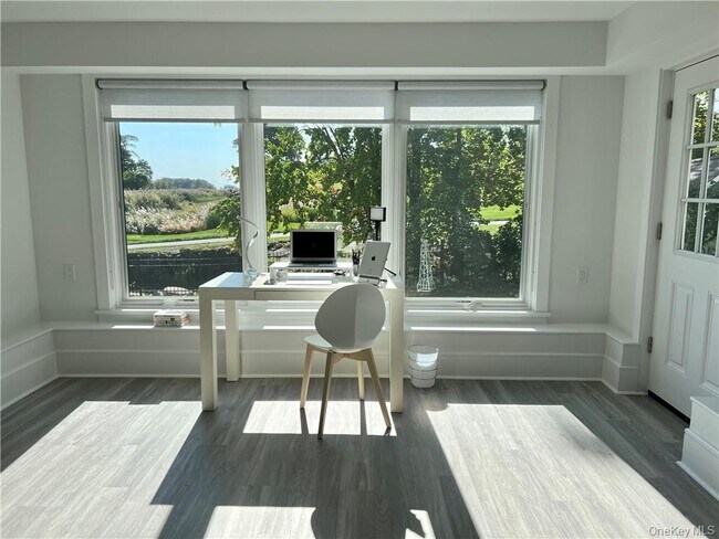 Building Photo - 184 Soundview Ave