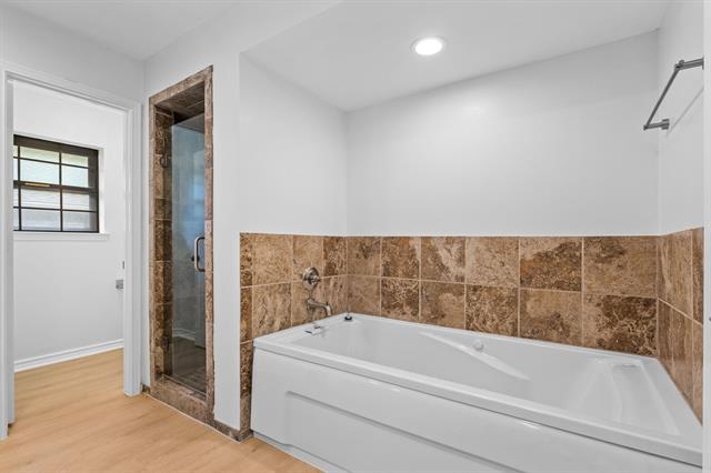 Building Photo - 238 High Brook Dr