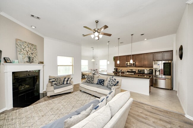 Building Photo - 20626 Bandrock Terrace