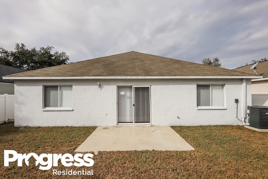 Building Photo - 7002 Crown Lake Dr