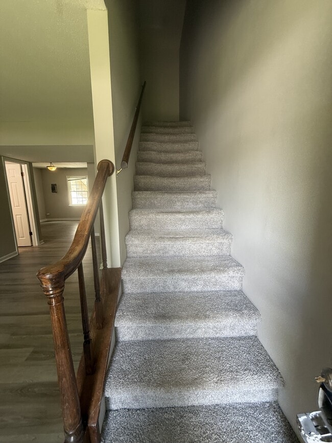 Building Photo - 117 Brightwood Cir