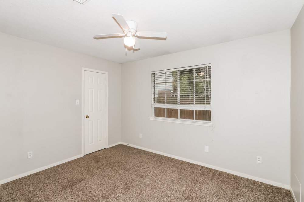 Building Photo - 607 Loggers Chase Ct