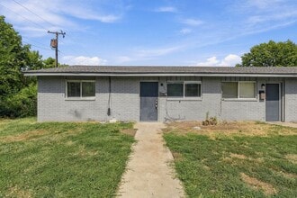 Building Photo - 1072A N Irvington Ave