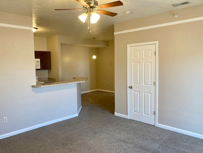 Primary Photo - Prairie Pointe Apartments