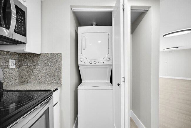 Building Photo - 6767 Collins Ave